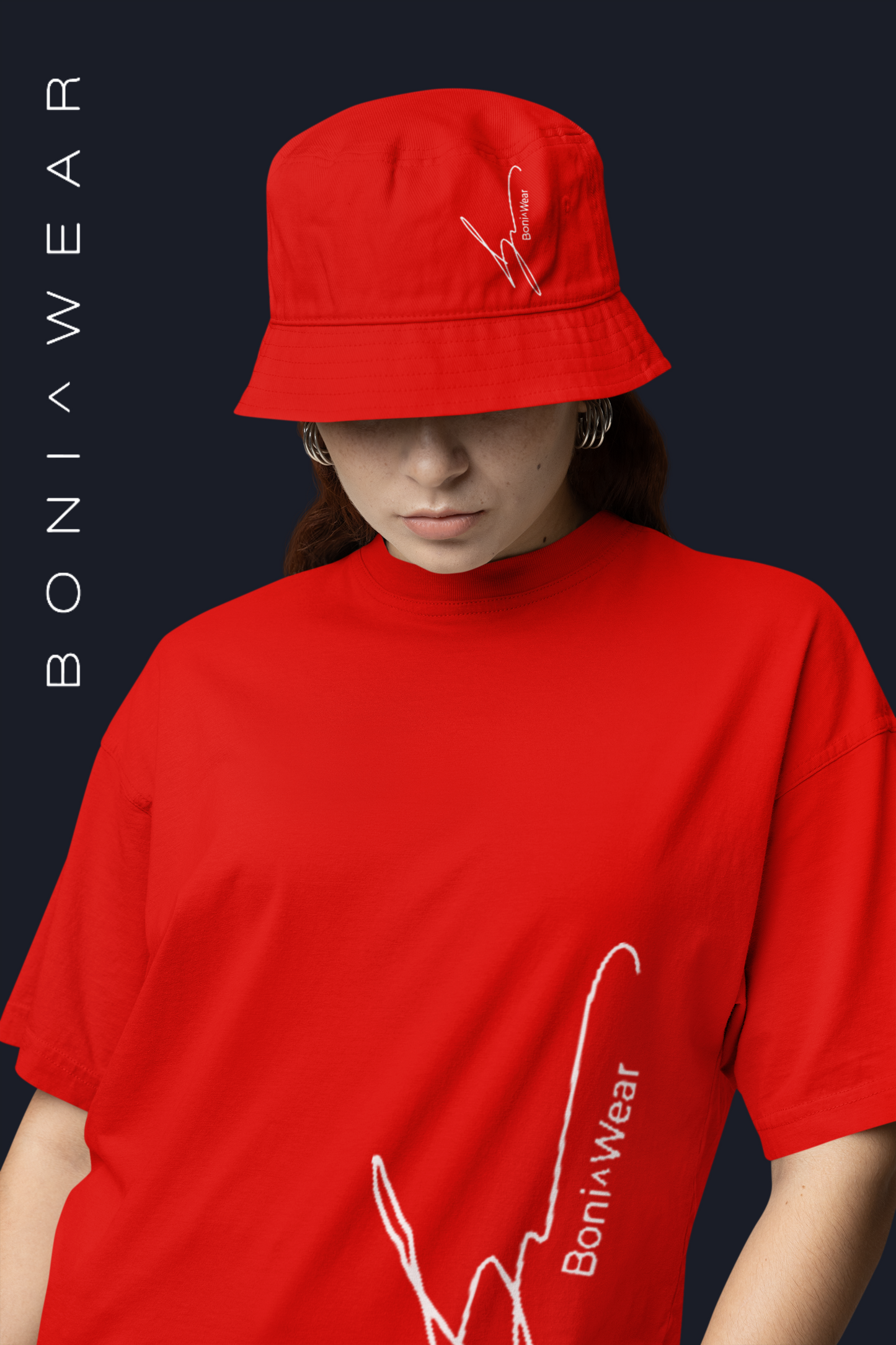 Toned over-size fit t-shirt with matching fisher hat